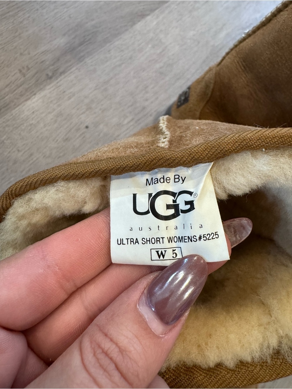 UGG ULTRA SHORT REVIVAL Women's 5 Chestnut Brown Suede Boots Shearling Lined - Picture 6 of 7
